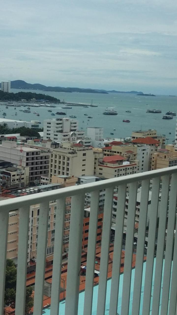 The Base Central Pattaya By Nkl Екстериор снимка